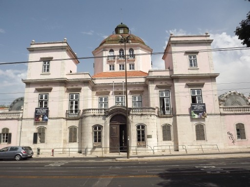 Palácio Burnay está degradado
