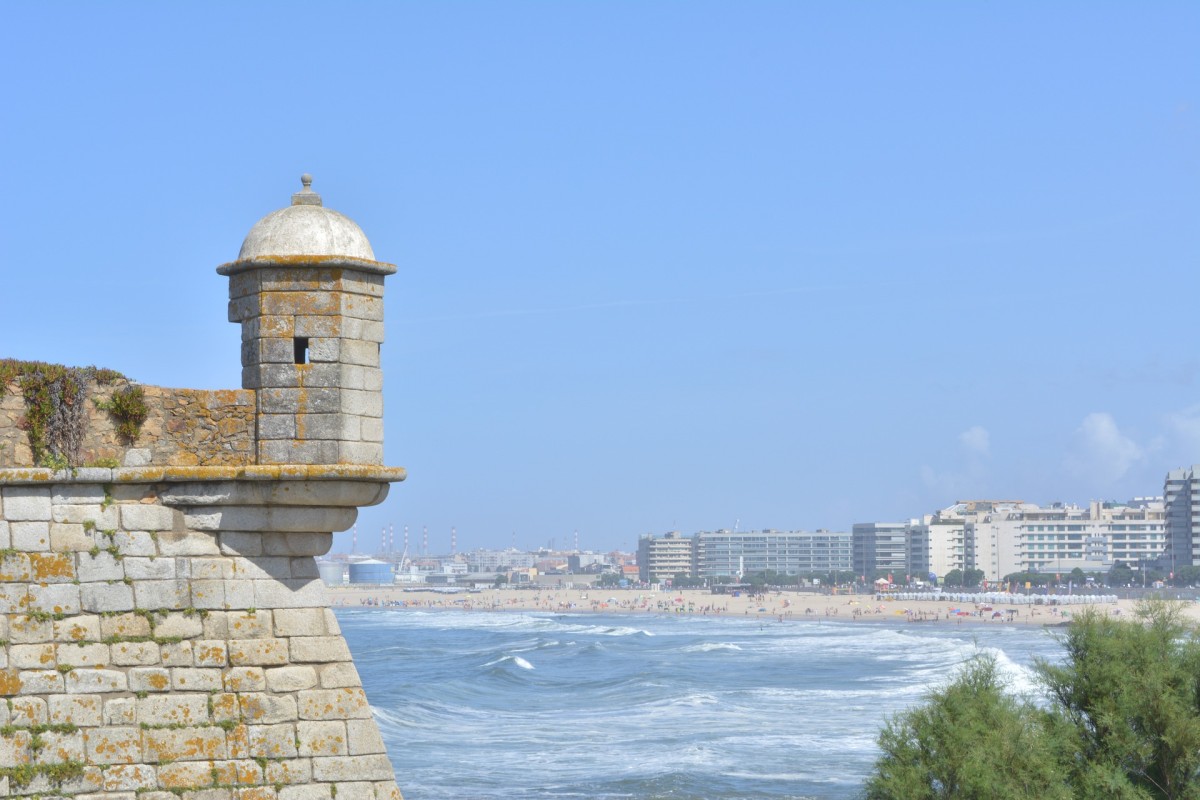casas junto à praia