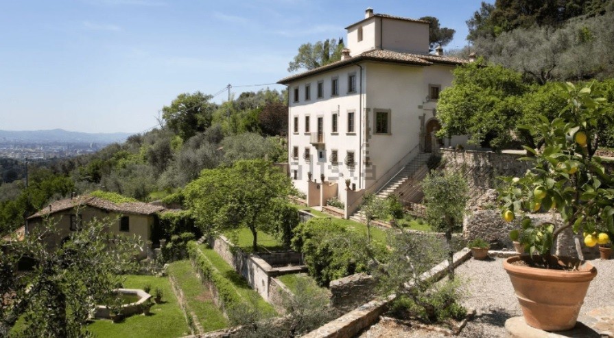 Viver numa casa histórica em Florença: à venda por 4,8 milhões
