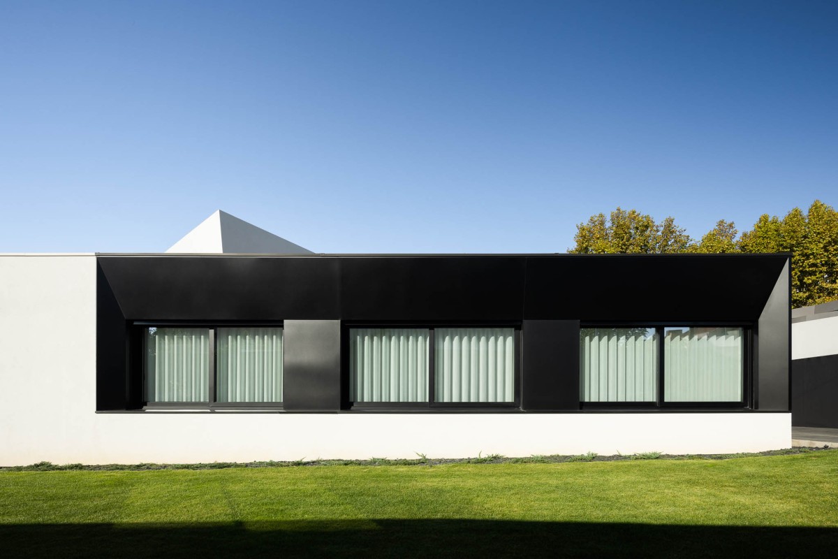 Casa Tilt