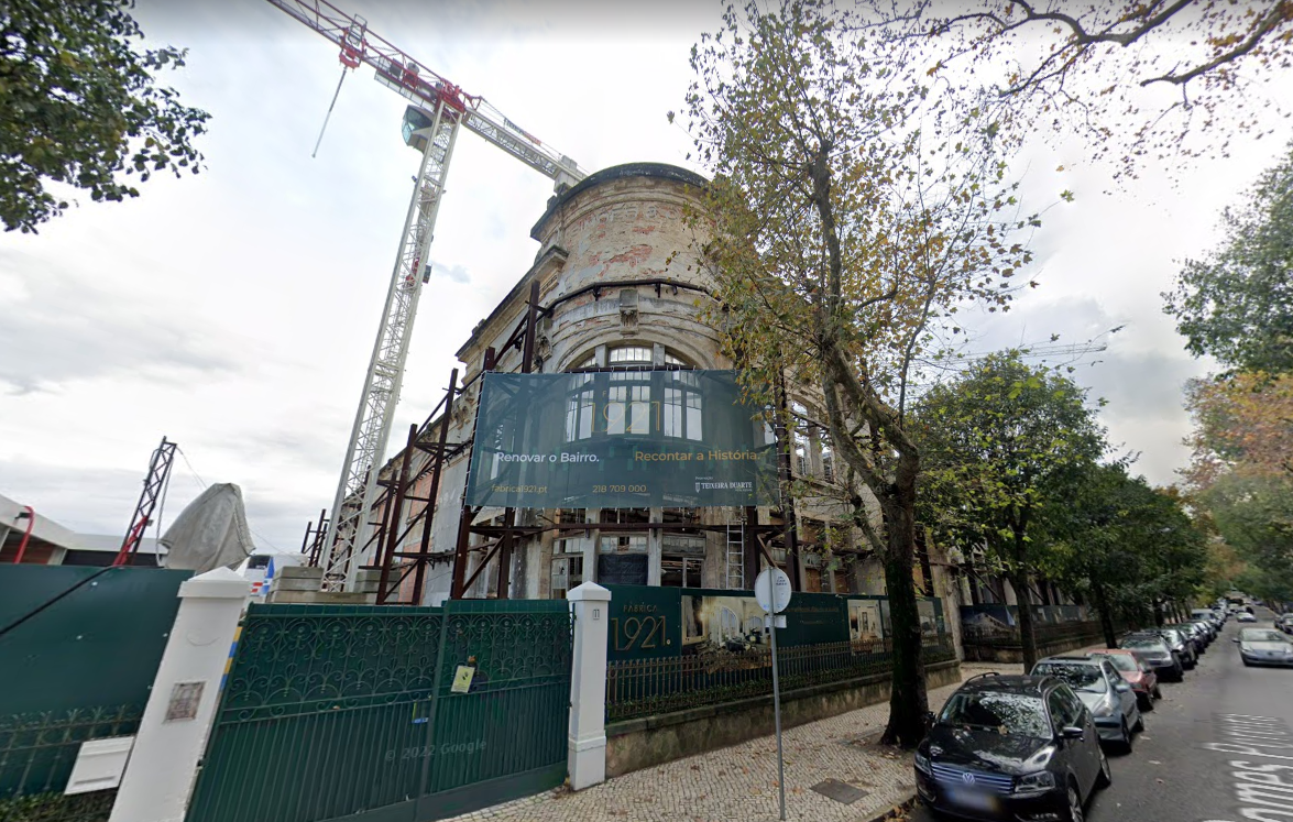 Construção de casas e lojas em Lisboa