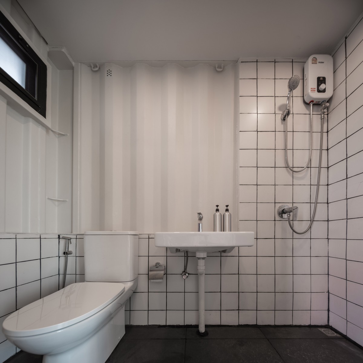 interior The Container Cabin