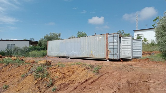 casas feitas com contentores