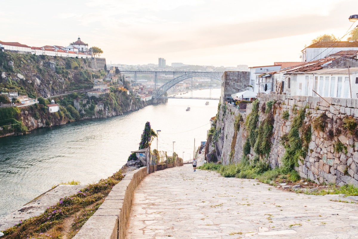 Construção de pontes no Porto