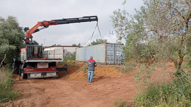 casas feitas com contentores