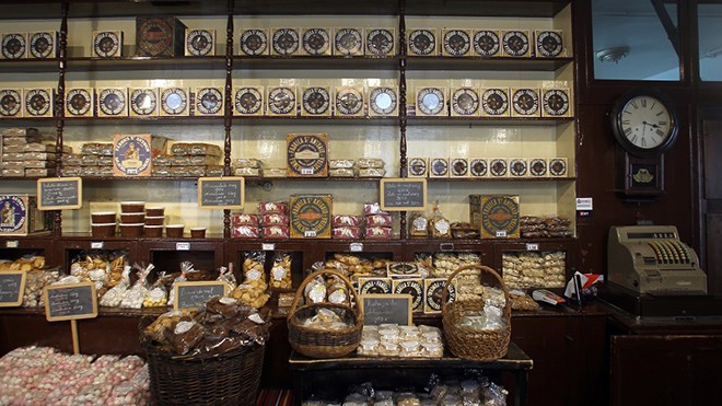 comerciocomhistoria-funchal-fabricasantoantonio
