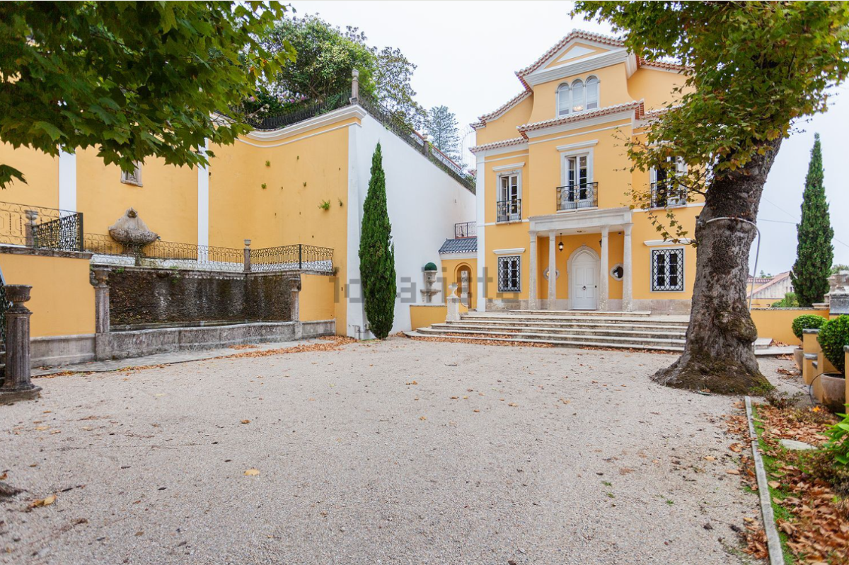 palacete vintage com jardim