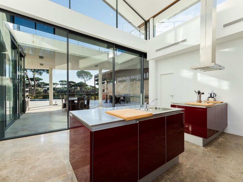 cozinha open space com vista jardim