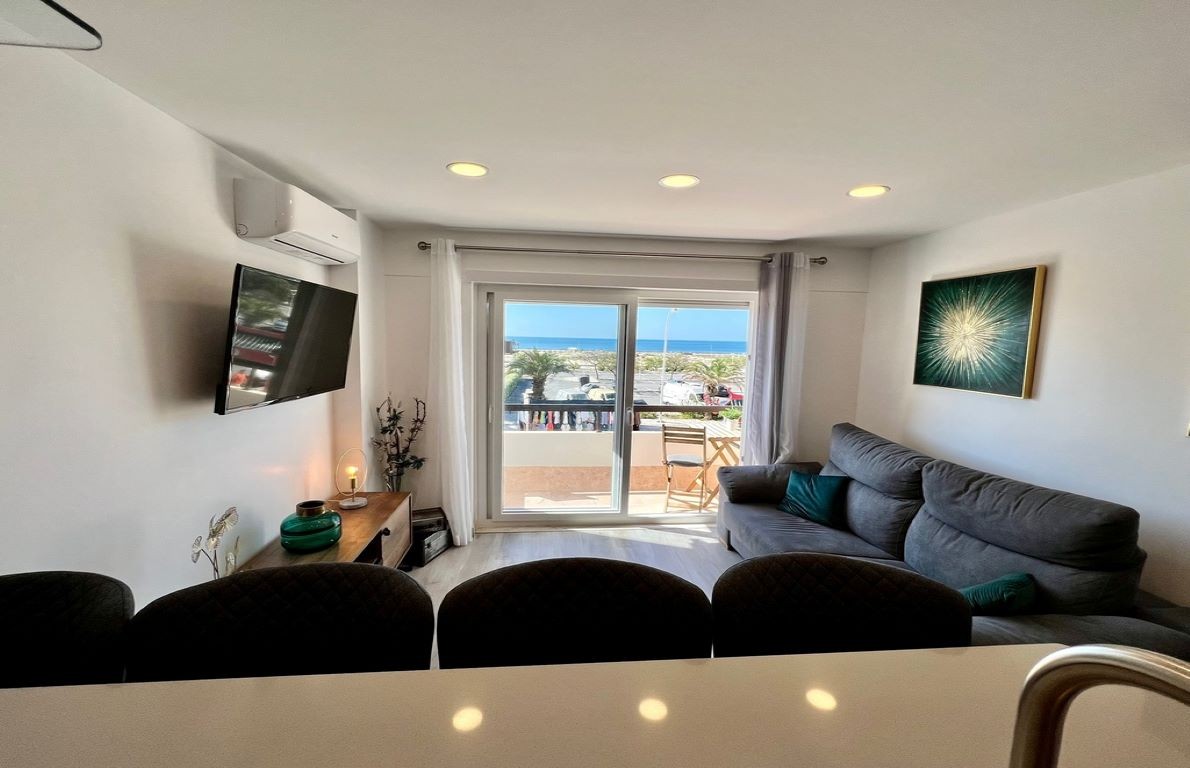 Apartamento à venda com vista mar