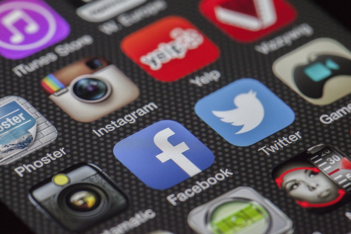 Cuidado com as redes sociais