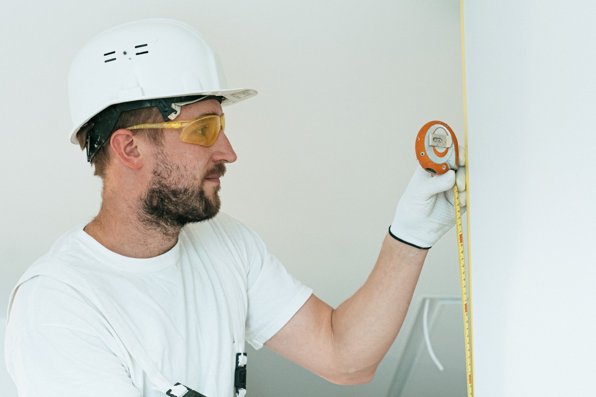 Salários sobem na construção