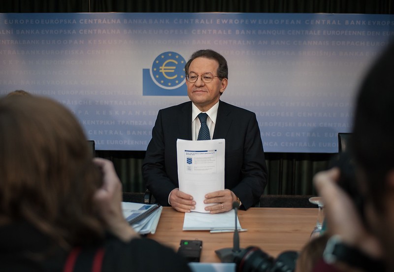 Vítor Constâncio, antigo vice-presidente do BCE Risco de recessão na Europa