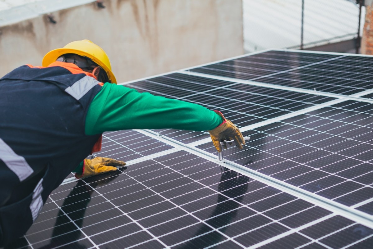 Produzir energia com painéis solares