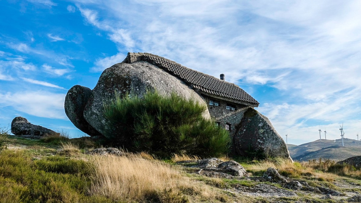 Casa do penedo e sua história