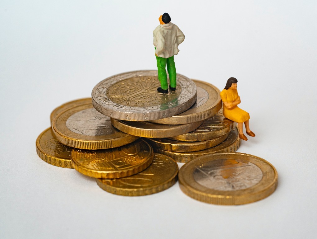 Moedas com bonecos
