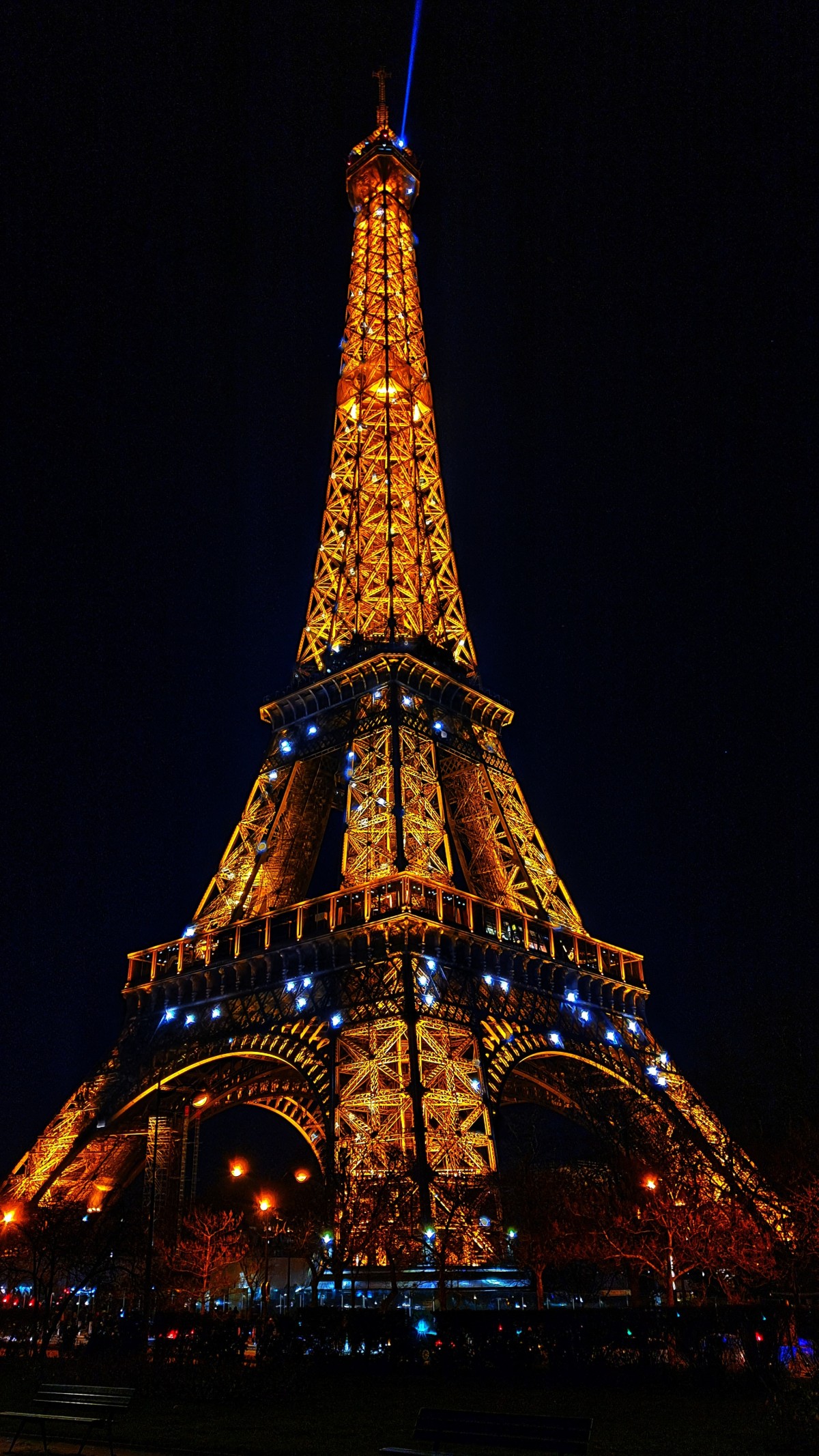 Torre Eiffel à noite