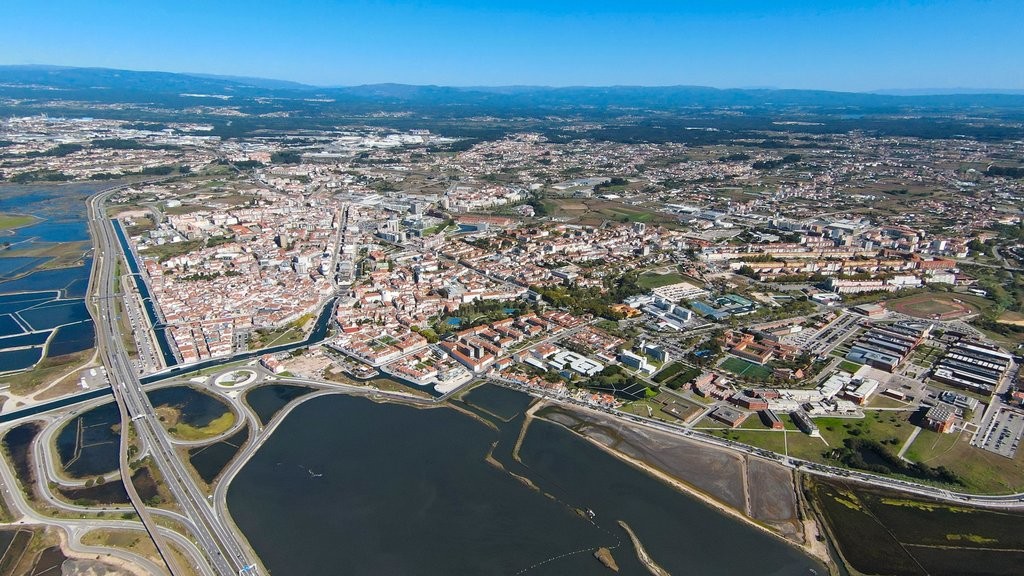 Câmara de Aveiro vende vários imóveis em hasta pública