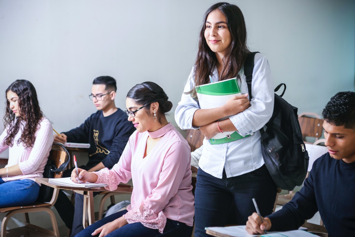 estudantes deslocados
