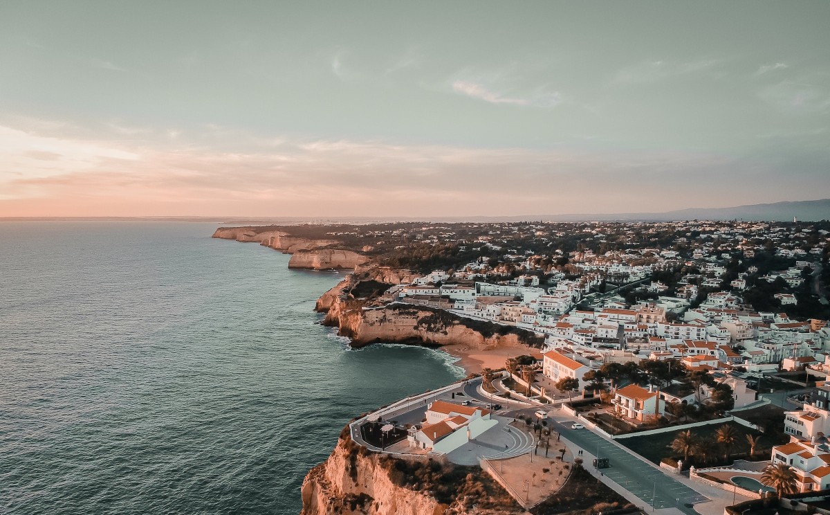 ¿Se podría prohibir a los extranjeros comprar propiedades en Portugal?