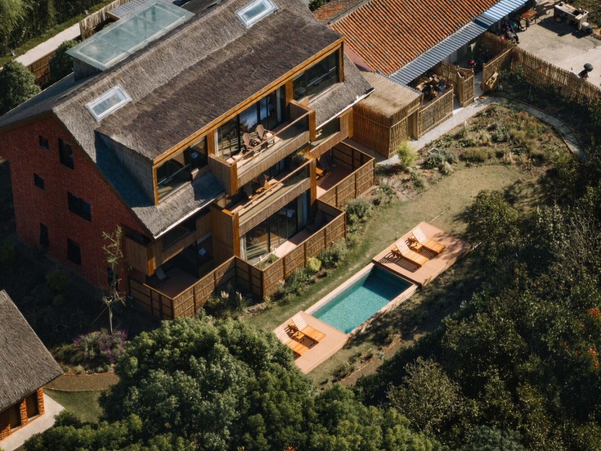 Um hostel feito de materiais reciclados no coração de Xangai