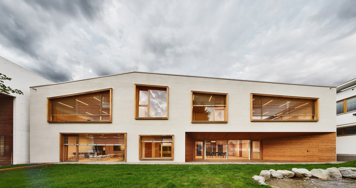 As três vencedoras casas de madeira do prêmio Klimahouse 2023