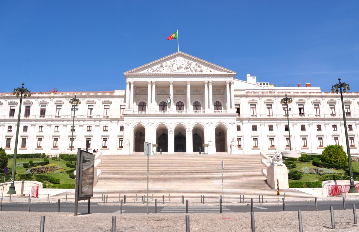 Mais Habitação no Parlamento