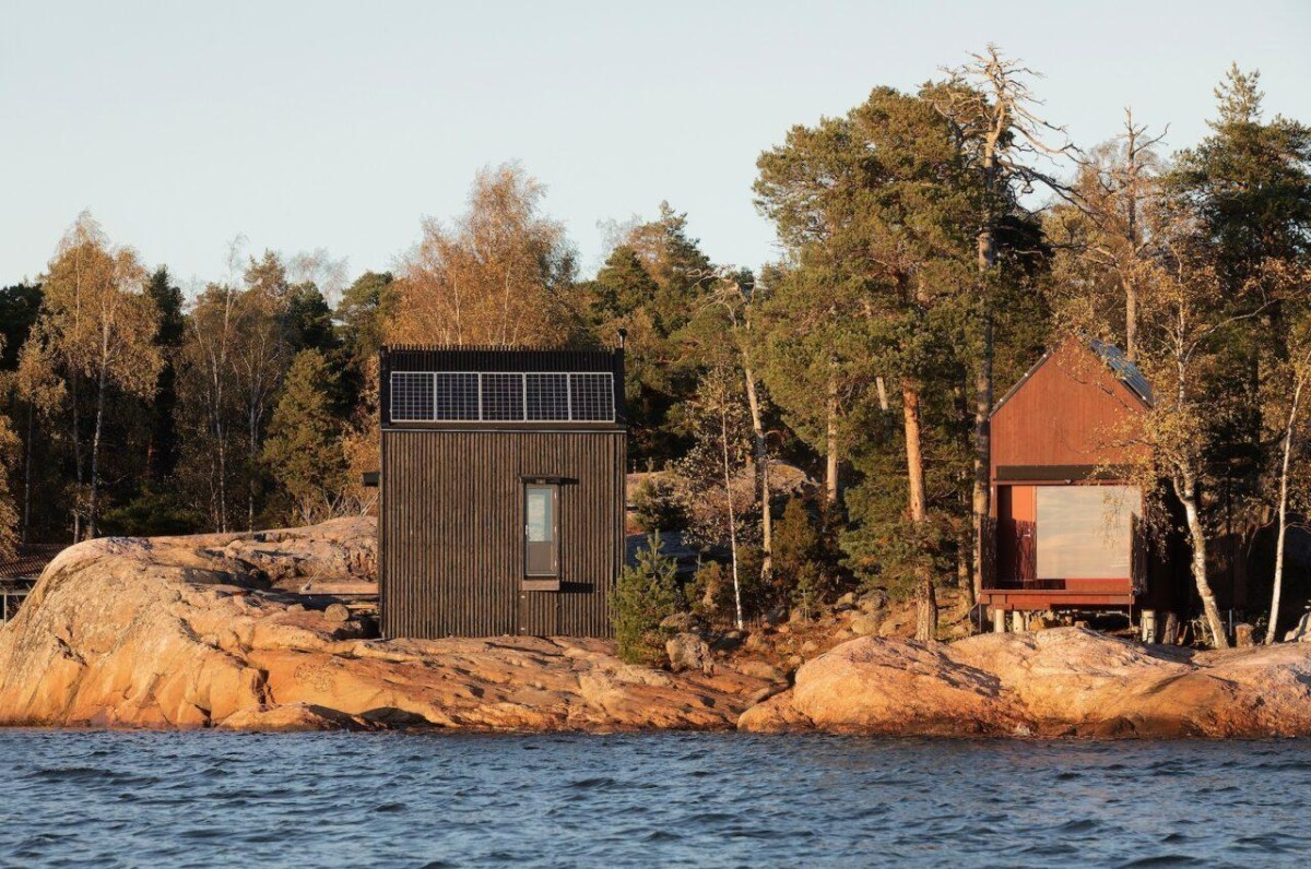 Cabanas pré-fabricadas e autossuficientes para relaxar nas margens do Báltico