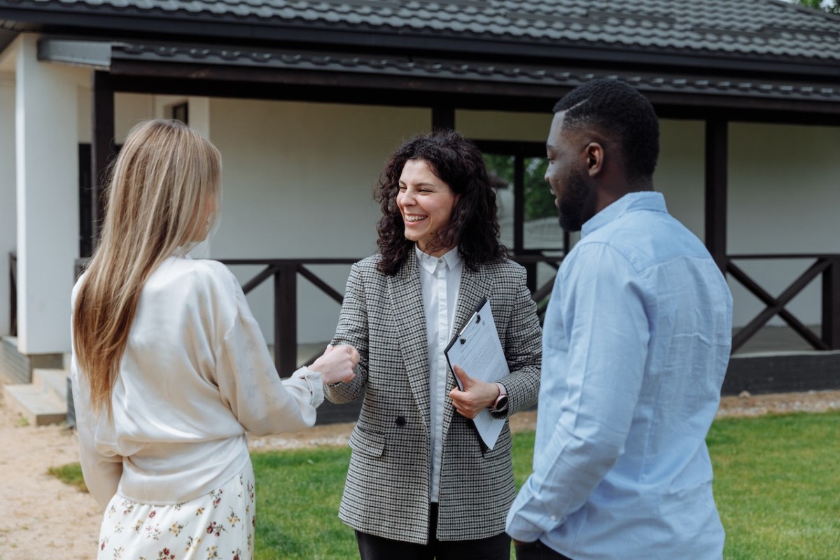 Cooperativas a construir casas baratas