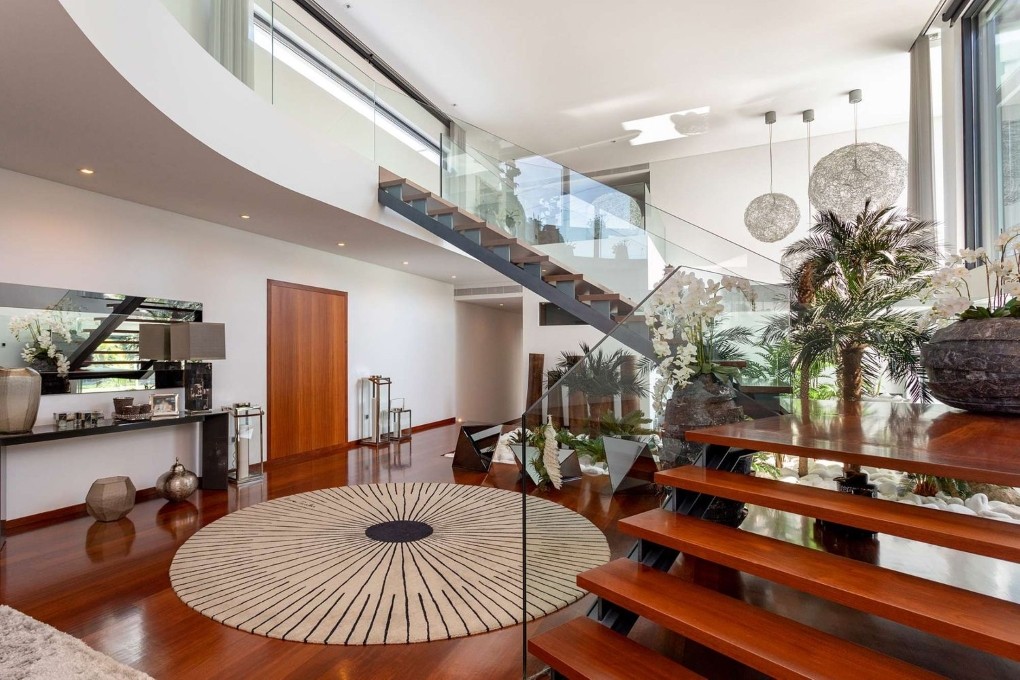 Sala de estar de luxo