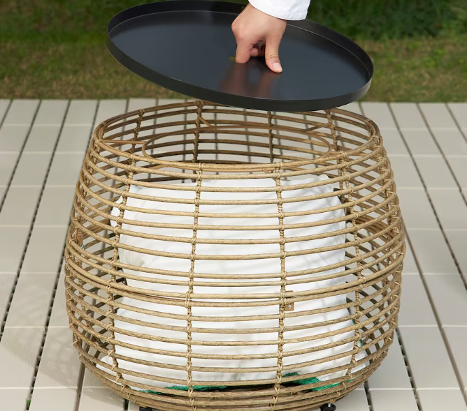 Como decorar uma varanda pequena otimizando espaço? Descobre os must-haves da Ikea