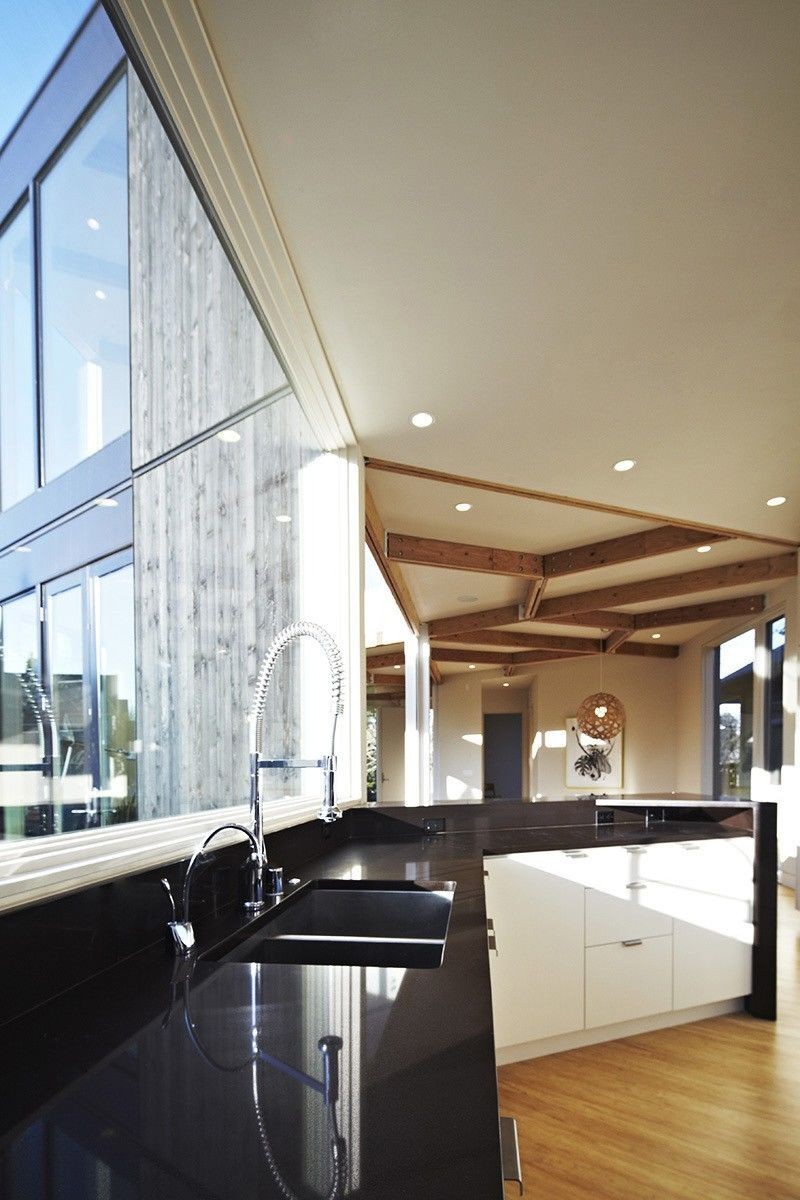 Esta incrível casa pré-fabricada de design foi instalada num único dia