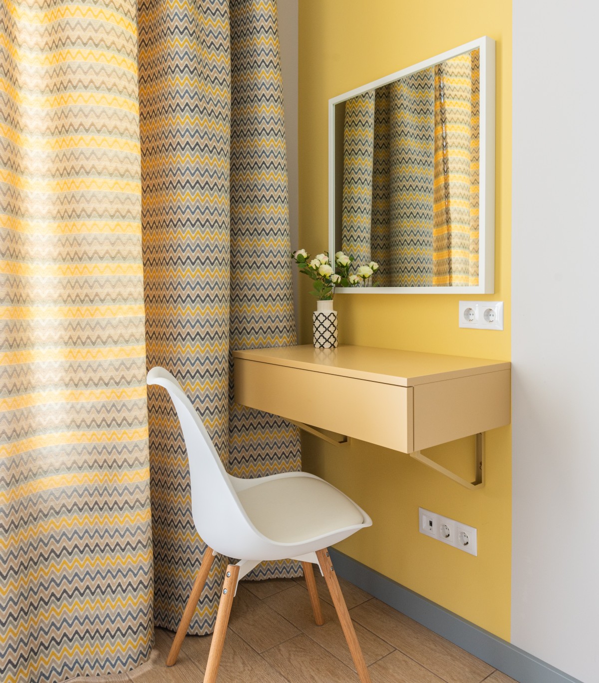 decorarea casei în tonuri de galben