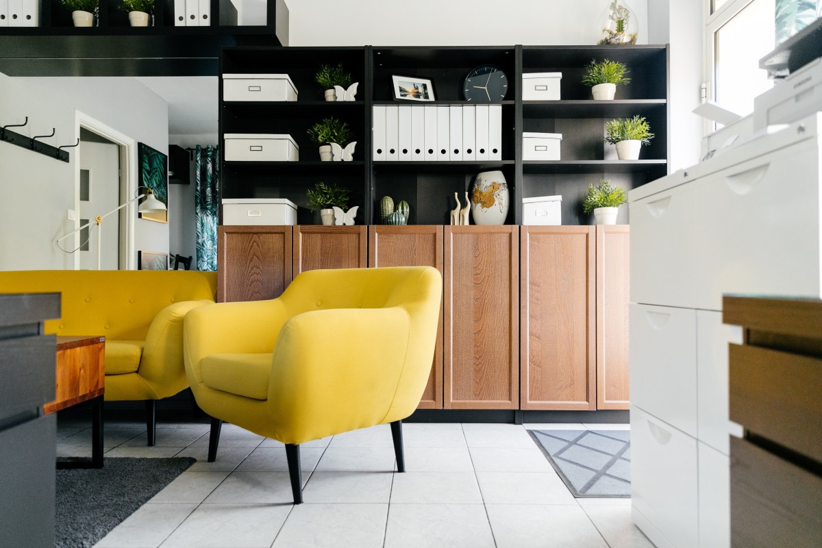 decorarea casei în tonuri de galben