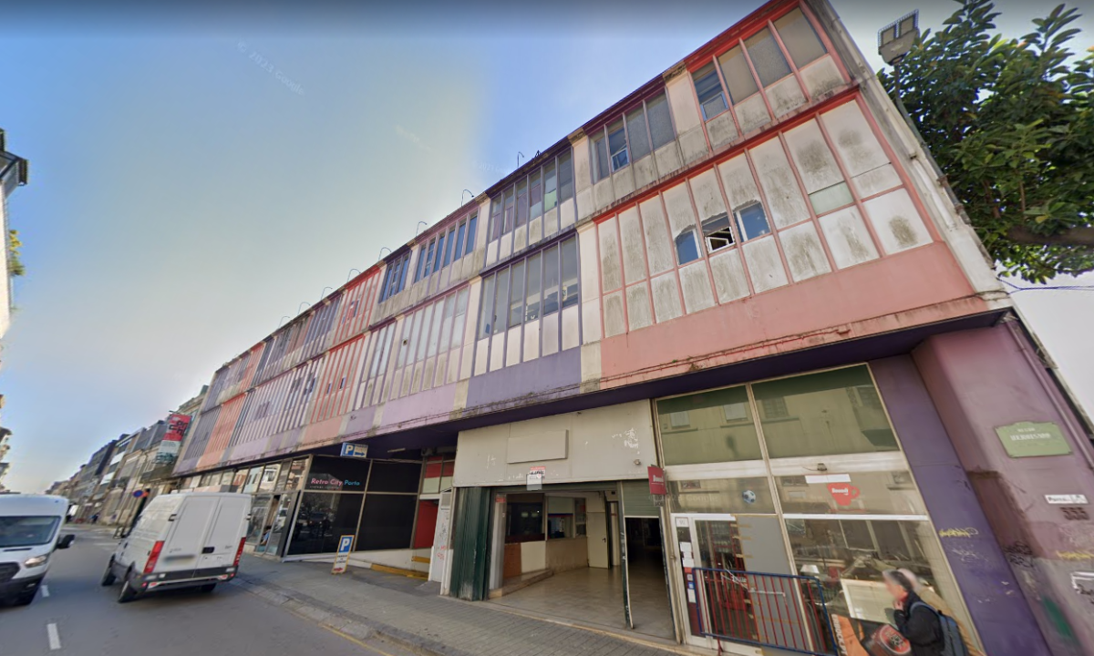 Centro comercial Stop no Porto