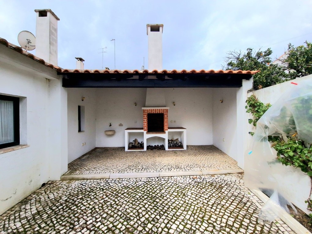 Casa com churrasqueira