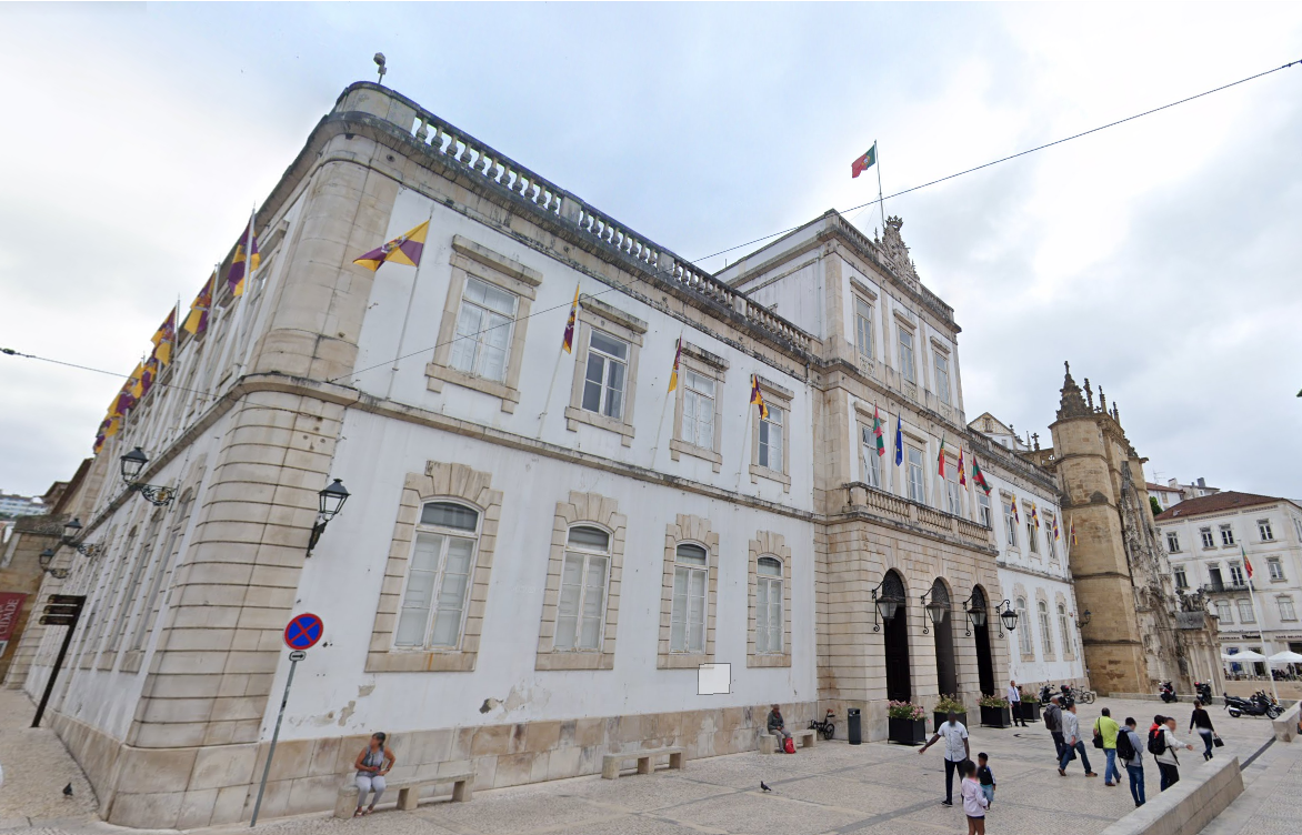 Câmara Municipal de Coimbra Compra de terreno em Coimbra