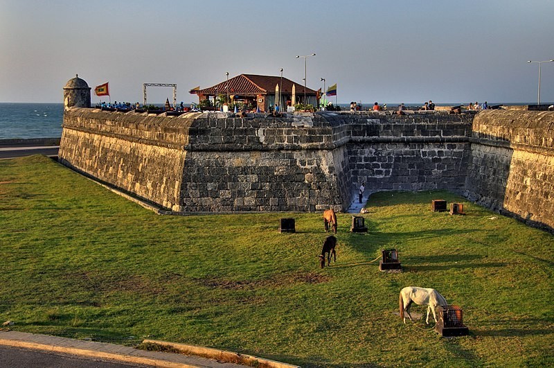 In Cartagena de Indias, the wall dominates the sea 
