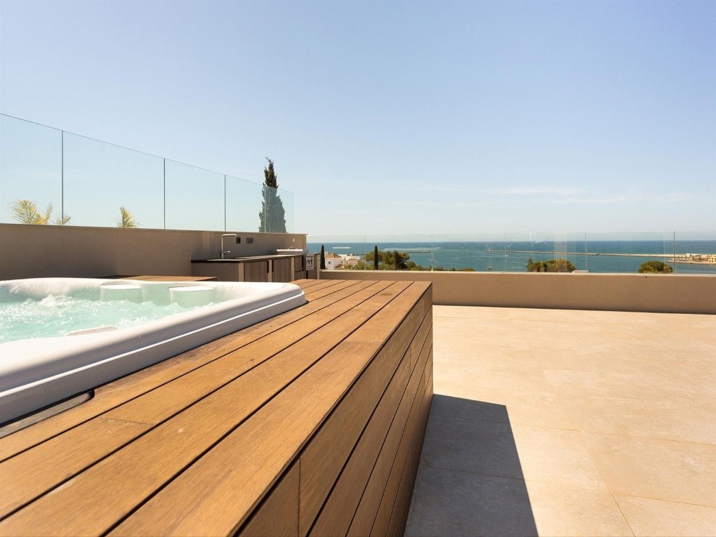 Rooftop com jacuzzi