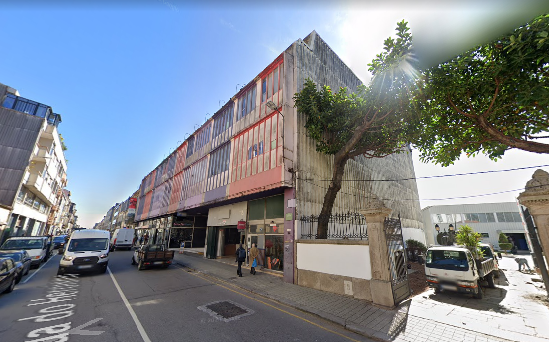 Centro comercial Stop, no Porto Lojistas do centro comercial Stop