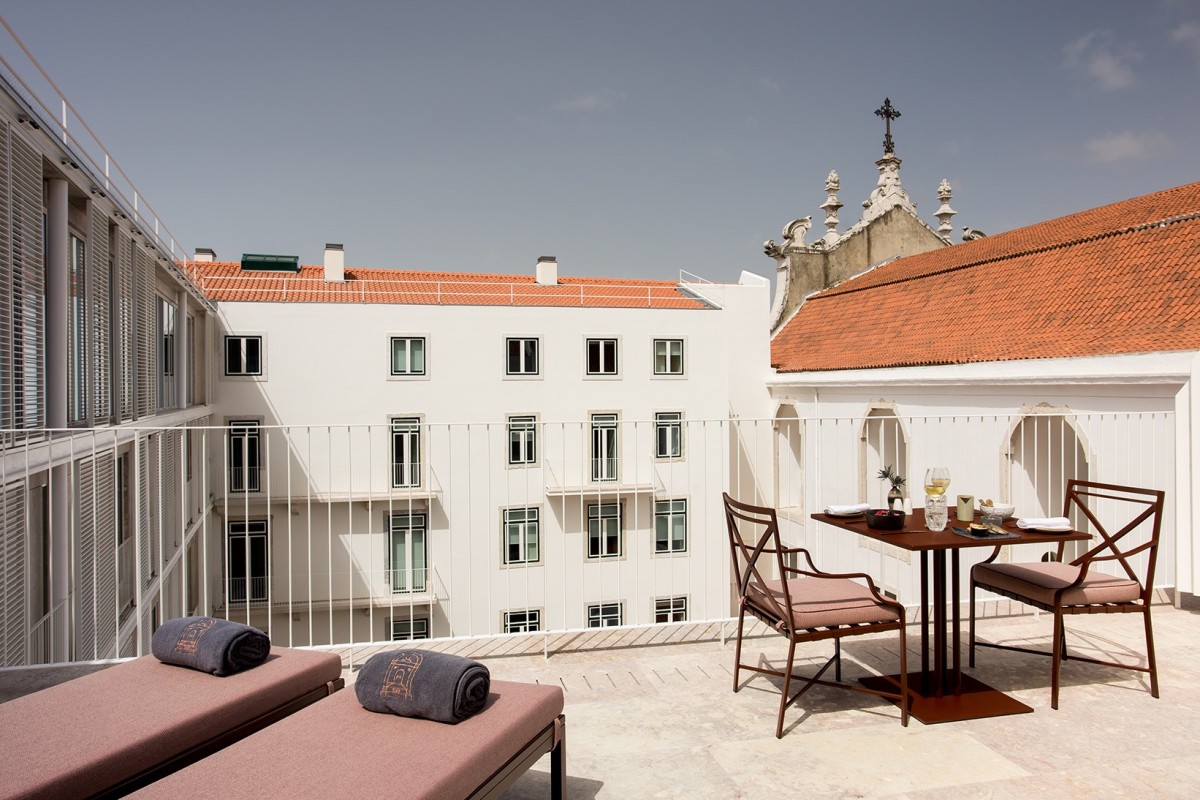 Charm Hotel