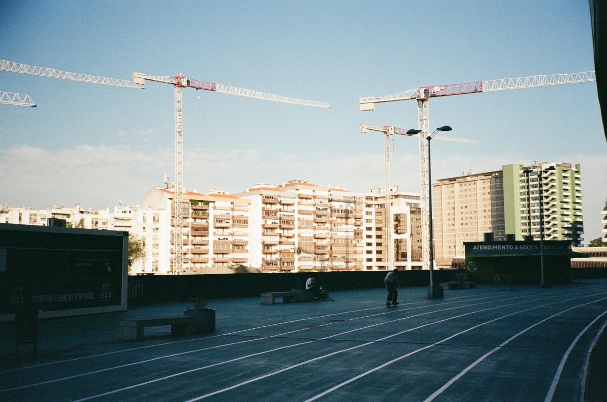 Construção de casas novas em Portugal