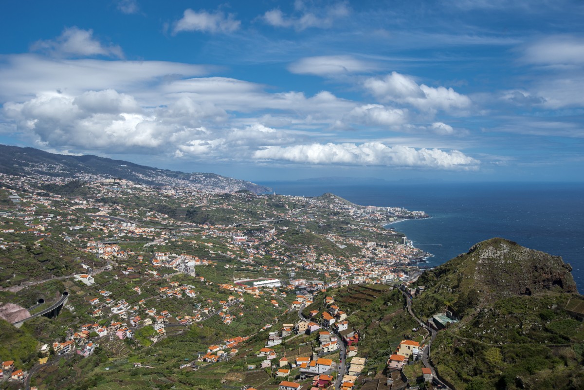 Vista aérea do Funchal, na Madeira