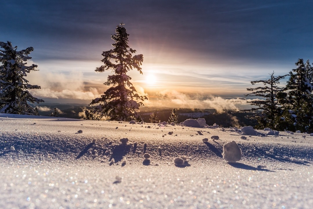 neve na montanha