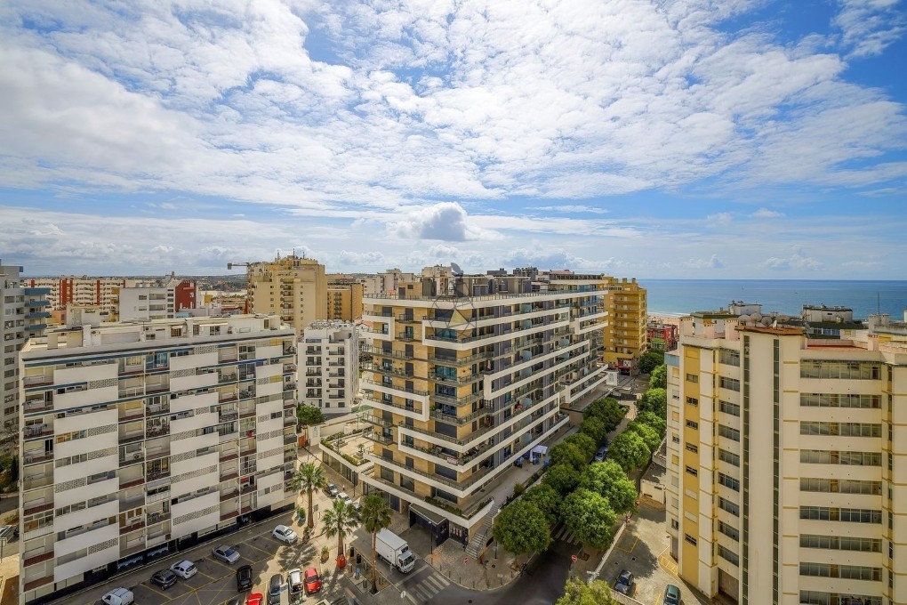 Living in the Faro district