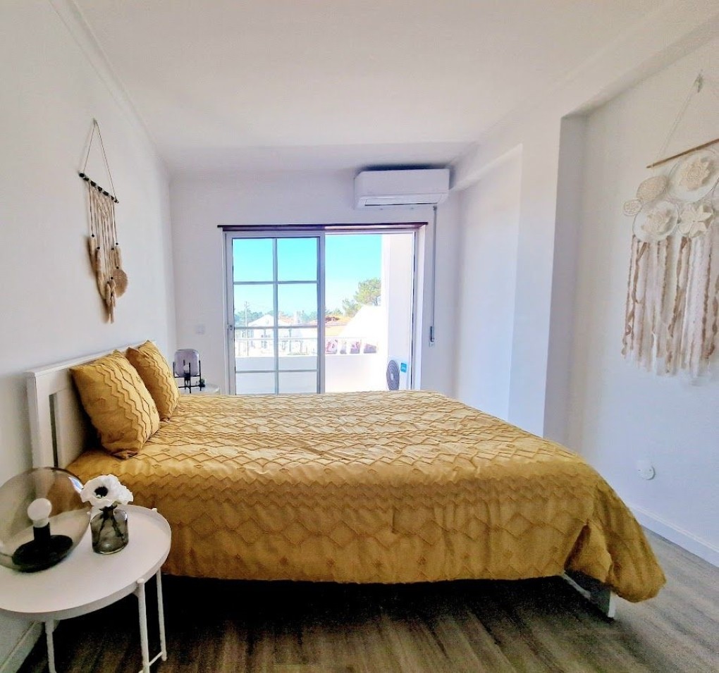 Living in the Setúbal district
