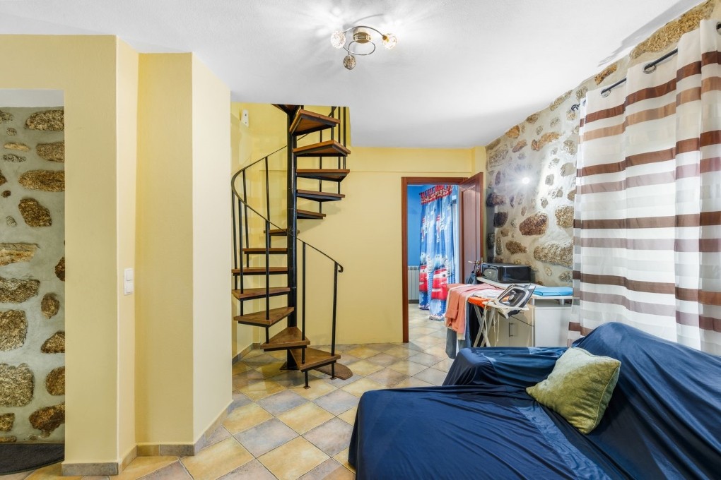 Casas habitáveis à venda