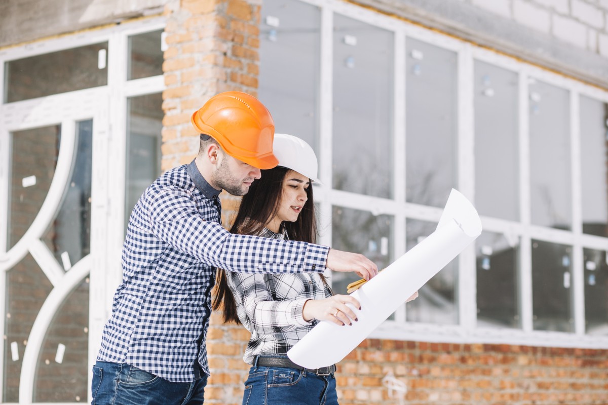 Casas em construção: vale mesmo a pena comprar uma casa em planta?