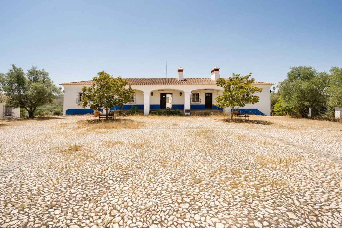 Herdade vendida em Estremoz