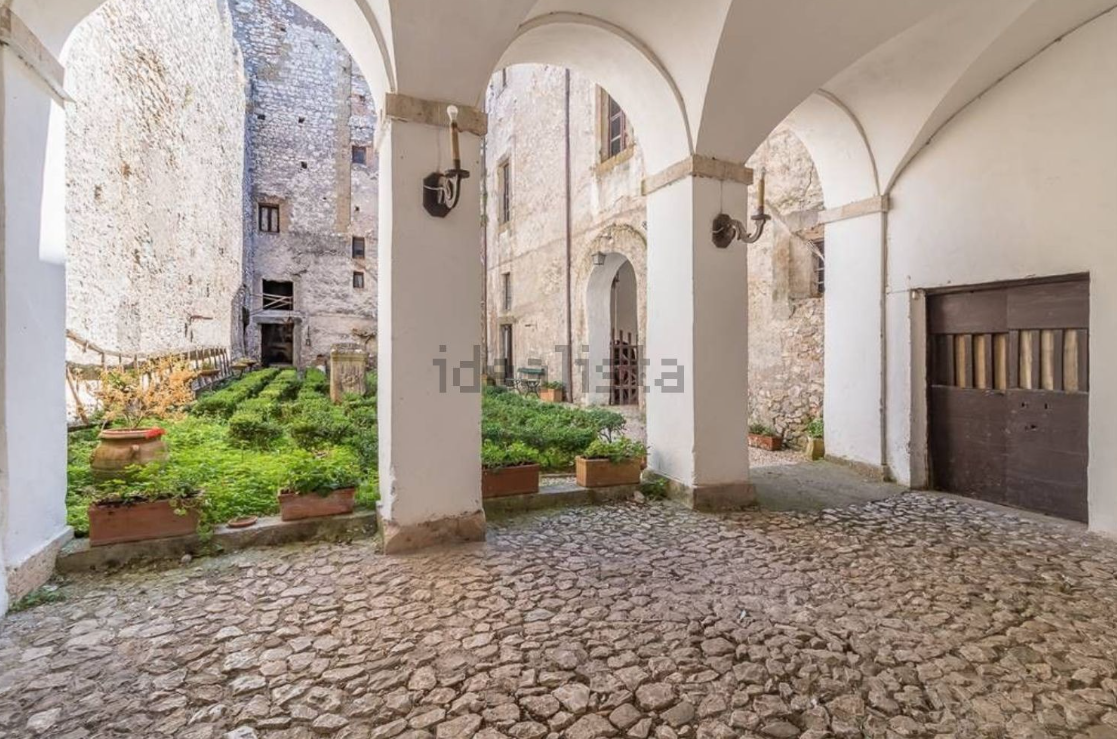 castelos à venda