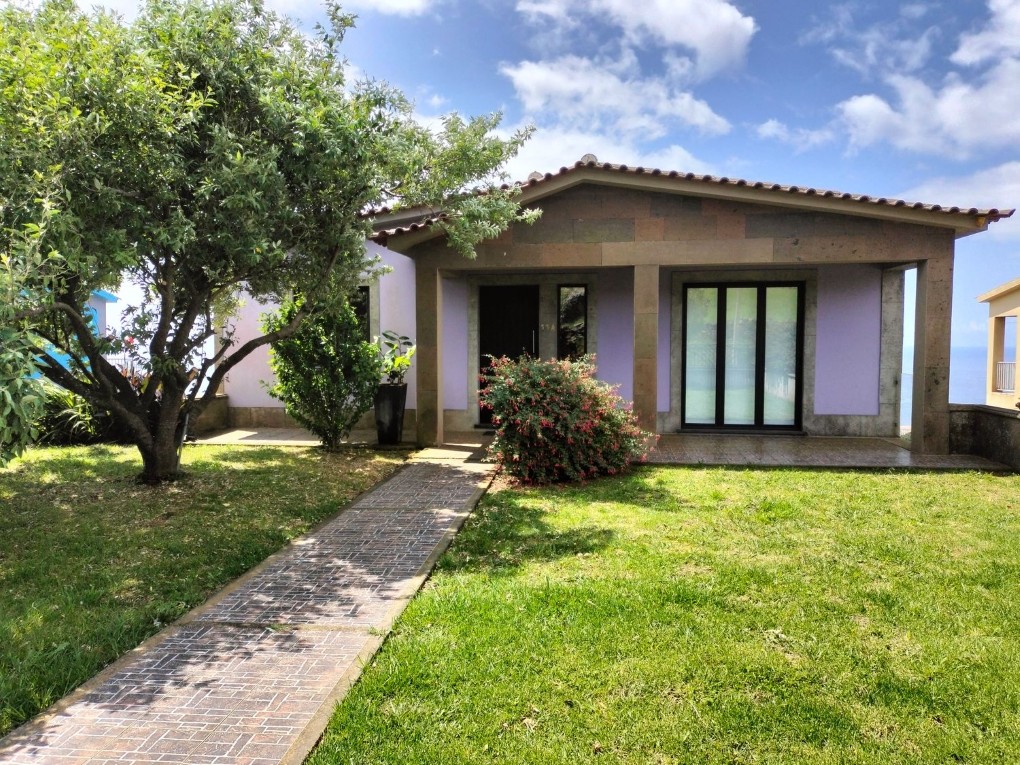 Casas à venda perto a praia